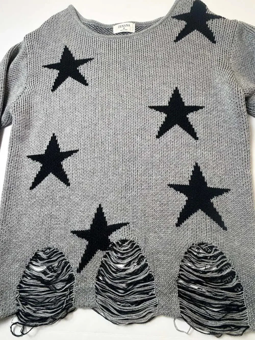 Zenana Distressed Star Knit Sweater Gray Black Long Sleeve Women’s Medium - Picture 2 of 11